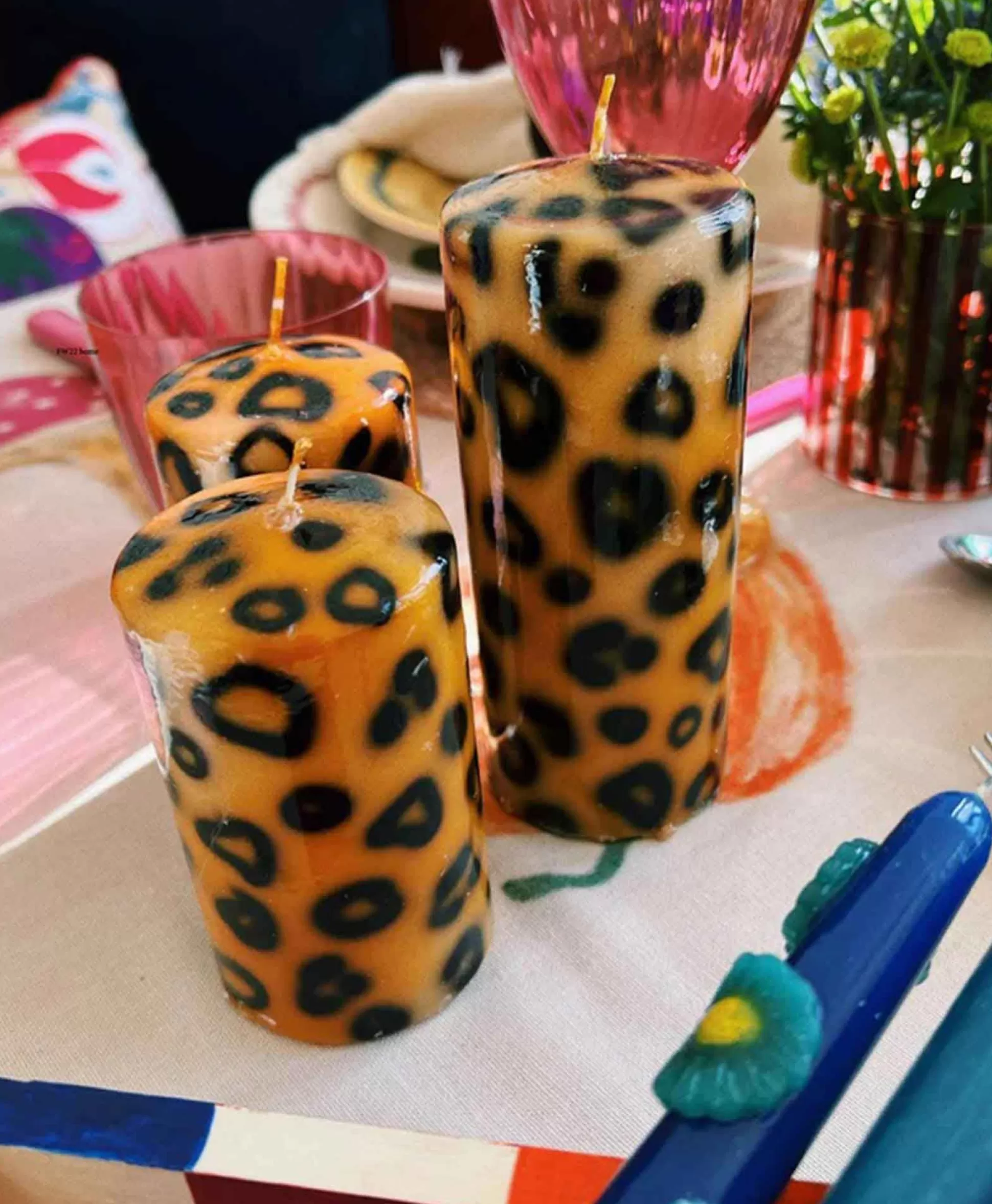 Best Kaars Large Leopard Print Pillar Candle Bruin Lifestyle Lifestyle