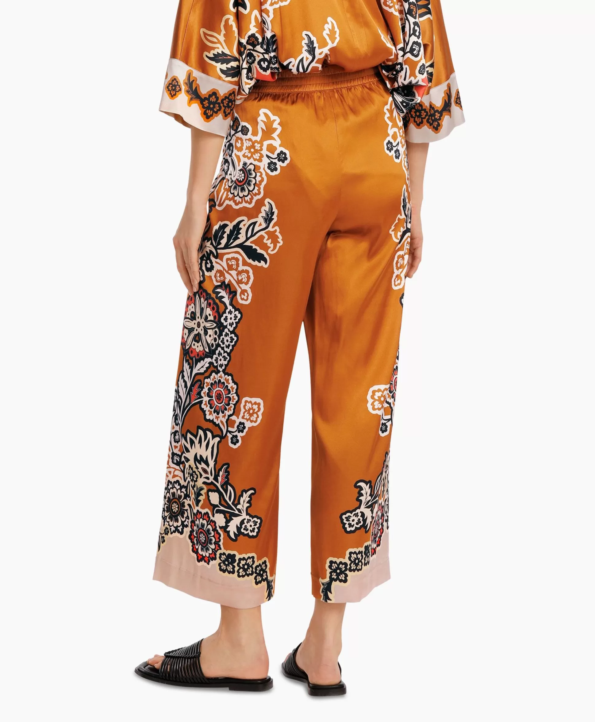 Shop Broek Wc 81.54 W66 Oranje Dames Broeken